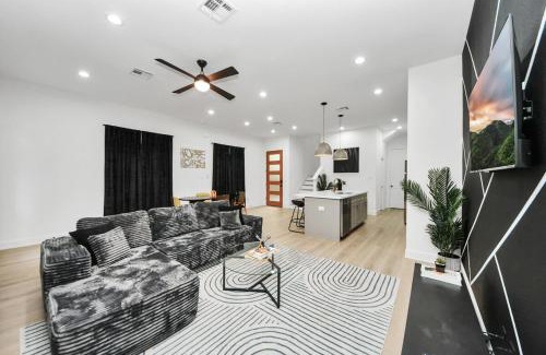 OST - South Union House | Sleeps 20 - 2 Homes - Family and Friends Fun Super house