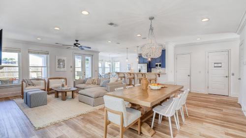 Frangista Beach House | Sleeps 20, Private Pool, Putting Green, Walk to Beach Vitamin Sea by AvantStay