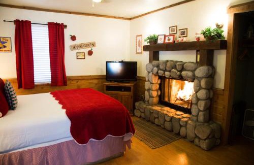 Big Bear Lake Cabin | Sleepy Forest Cottages