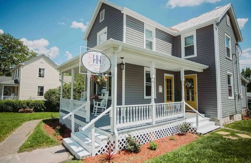 Ste Genevieve House | 😇Slice of Heaven by Property Lovers 💕