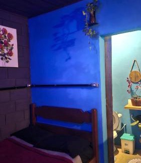 Jacarei House | Slik House - A tiny house azul