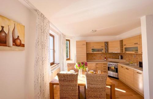 Vysoke Tatry Apartment | Slnečný 2-izbový apartmán Pod lesom, Dolný Smokovec