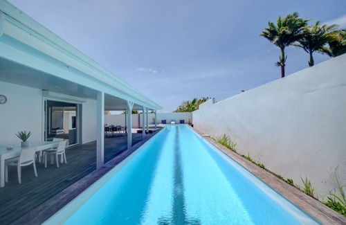 Baie-Mahault Villa | SLOANE VILLA WITH SWIMMING POOL