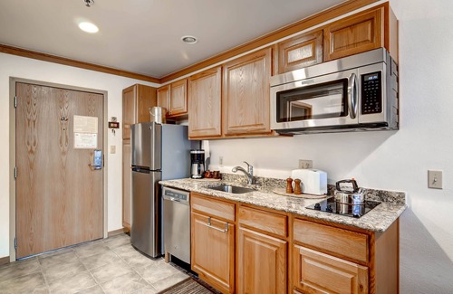 Mountain House Condo | Slopeside 2741