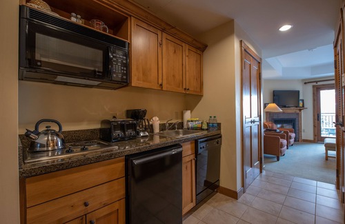 Crested Butte Condo | Slopeside Studio Unit With Kitchenette Studio Bedroom Condo - No Cleaning Fee! by RedAwning