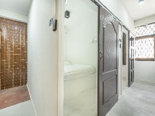 Talat Yot Hostel | Sloth Hostel Khaosan