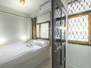Talat Yot Hostel | Sloth Hostel Khaosan