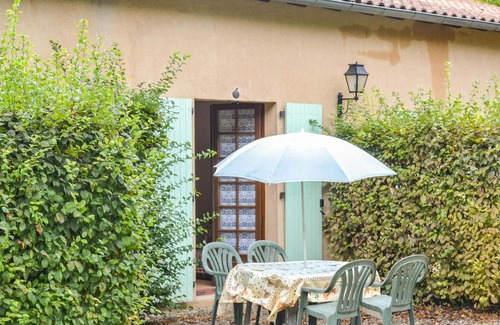 Limeuil House | Small and well-kept cottage in Limeuil with room for 2 people.