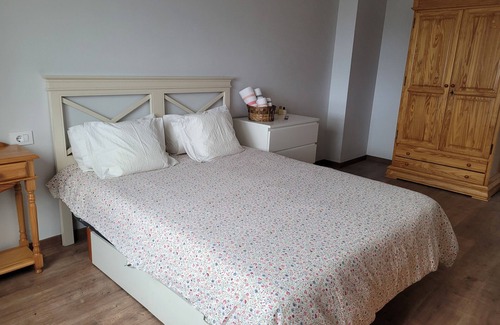 Becerrea Condo | SMALL APARTMENT WITH GREAT VIEWS