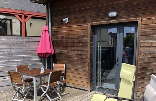 Bernieres-sur-Mer House | Small chalet 4 people 300 m from the page and shops