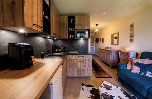 Barcelonnette Apartment | Small cocoon facing south with a view - Lesclesdenicole