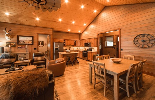 Preston House | Small Group Rental | Cabins 4 - 6 |