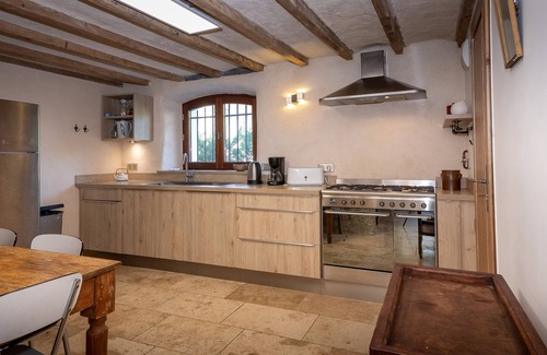 Myans Cottage | Small House 'Gite De Myans 15 People' with Mountain View, Private Terrace and Wi-Fi