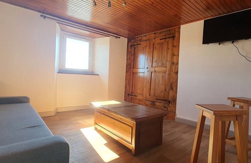Termes House | small typical Lozérienne house
