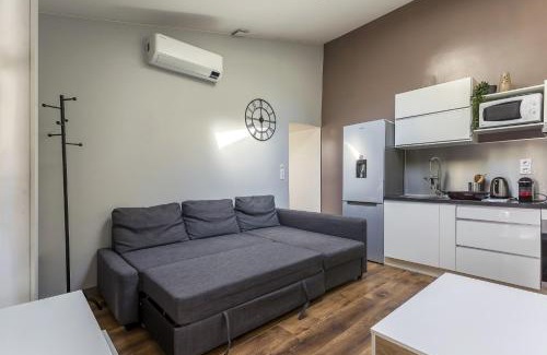 Perralliere Apartment | Smartstay Louis Mille - Gratte-Ciel