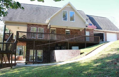 Crane Hill House | Smith Lake House, Snowbird House, holds 16, Dock & Boat Slip, Cullman County
