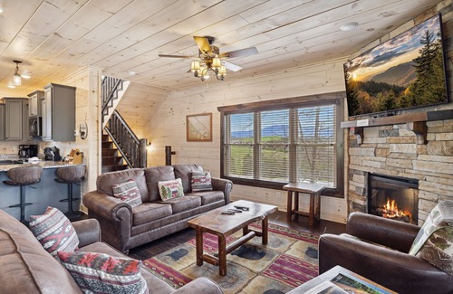 Sevierville Cabin | Smoky Mountain Chalet 3 Bedroom Home by RedAwning