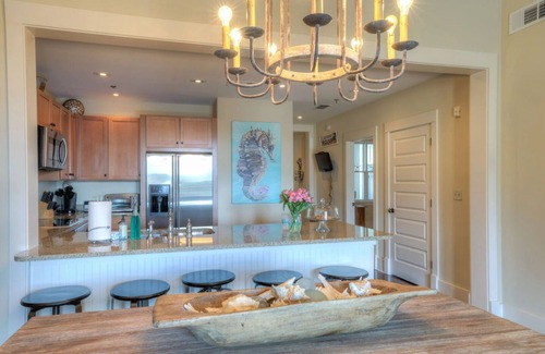 Santa Rosa Beach Condo | Smurf Mountain by AvantStay | Private Beach + Pool | RedFish Village