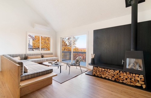 Tannersville House | SNØFALL@CAMELBACK