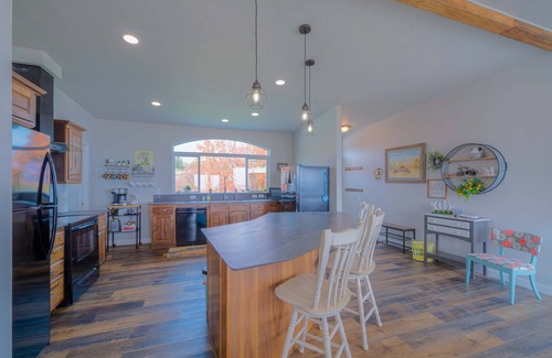Fish Haven House | Snooty Goose Ranch House - Sleeps up to 18