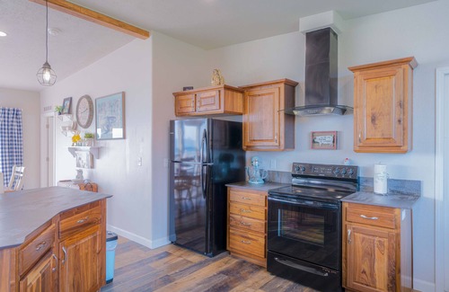 Fish Haven House | Snooty Goose Ranch House - Sleeps up to 18