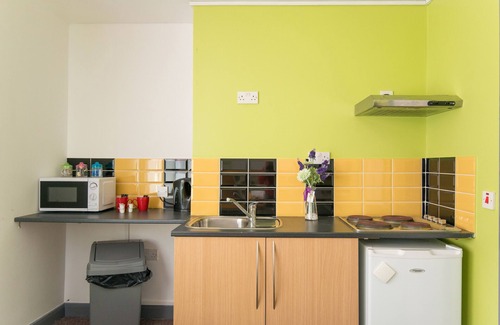 Bradford Apartment | Snooze Apartments Flat 53
