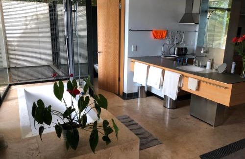 Scott Estate House | Snooze in Hout Bay Self-Catering