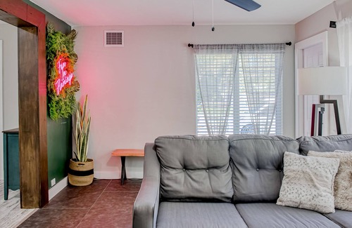 Poiciana Park II House | Snowbird-friendly duplex with free WiFi, central AC & shared W/D - dogs welcome