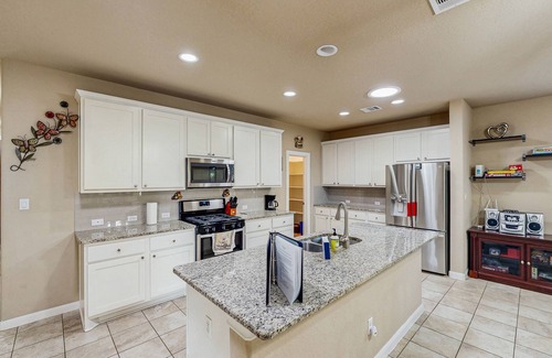 Scenic Oaks House | Snowbird-friendly home with private hot tub, foosball, air hockey, grill, patio