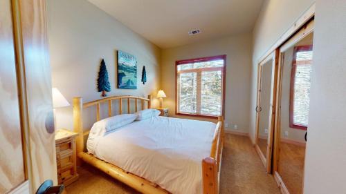 Mammoth Lakes House | Snowcreek Resort Vacation Rentals 719 Fairway Circle