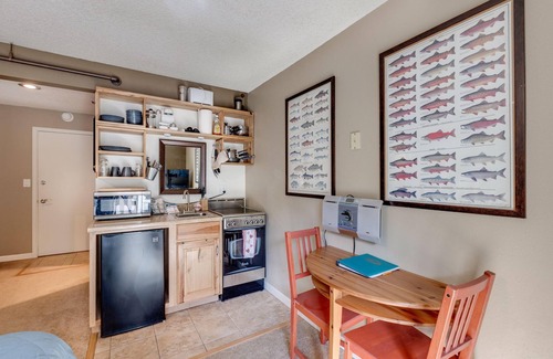 Glacier Condo | Snowline Lodge Condo #37 - Cute Condo - Sleeps 2