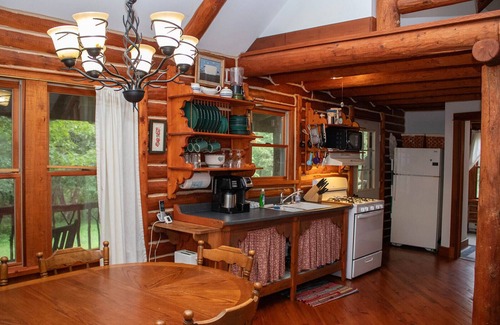 Slaty Fork Cabin | Snowshoe Log Cabin - Dancing Star