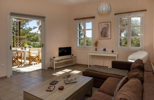 Agios Ioannis House | So close to the sea