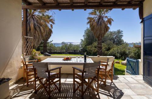 Agios Ioannis House | So close to the sea