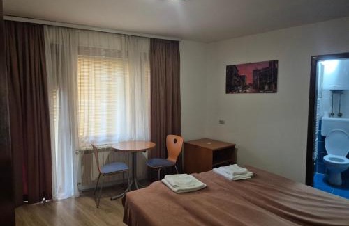 City Center Apartment | Sobe Rooms Aleksandar