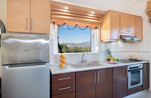 Kamisiana Apartment | Socrates Holidays Apt. 1 with Pool near the Beach