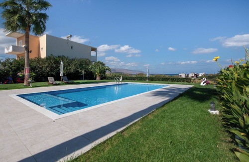 Kamisiana Apartment | Socrates Holidays Apt. 2 with Pool near the Beach