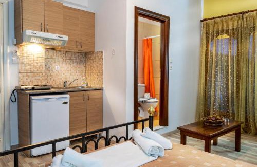 Neos Marmaras Apartment | Sofias Studios East Home