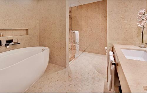 Bur Dubai Apartment | Sofitel Dubai The Obelisk