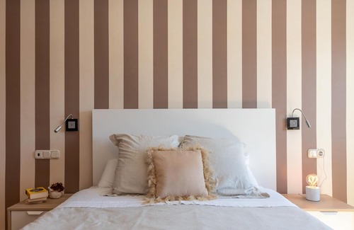 Ensanche Centro Apartment | SOHO Arts Quarter: spacious apartment with terrace