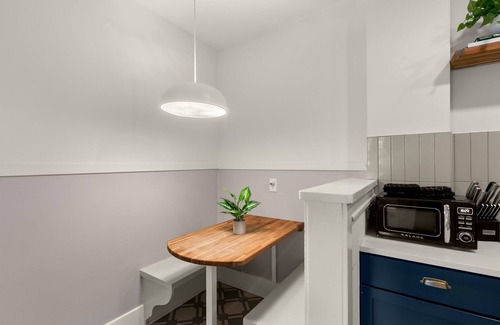 SoHo Apartment | SoHo Siesta | Stunning SoHo Apt w/Private Balcony