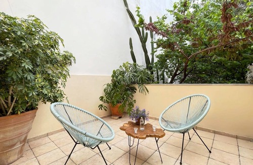 Old Town Rethymnon House | Sohora s Spring Sanctuary - Paradise Courtyard Gem