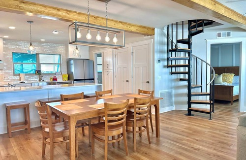 Port St. Joe House | Sol Y Luna, 650 feet of Gulf Views! Sunsets over the water!