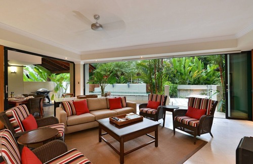 Port Douglas Villa | Solander Sunrise A - 3 Bedroom Villa by the Beach