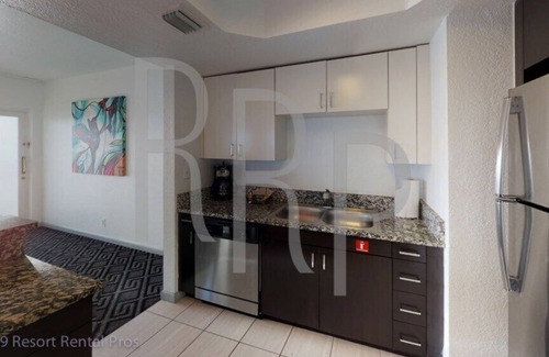 Surfside Condo | Solara Surfside, Florida, 2 Bedroom Oceanfront Resort