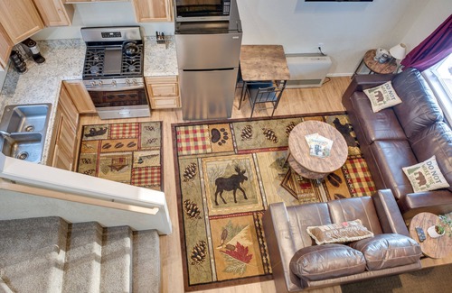 Kalifornsky Cabin | Soldotna Vacation Rental ~ 8 Mi to Kenai River!