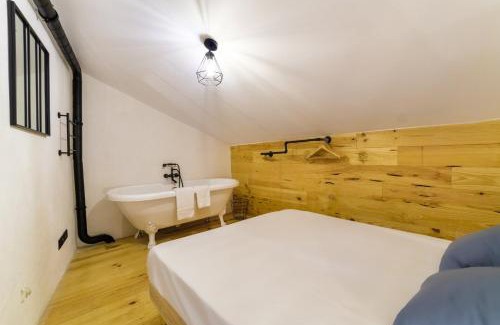 Saint-Paul-de-Vence Apartment | Soleil & Convivialité à Saint-Paul 8P