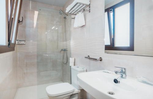 Lloret Town Center House | Solesperit
