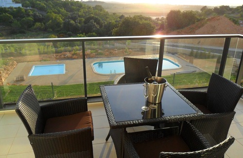 Alvor Apartment | Solrio, modern, Luxury 1 bed apartment Free wifi , UKTV .(9433/AL)