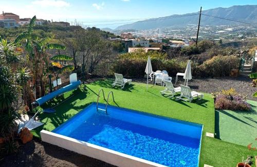 El Paso House | Sombrero de Pico B